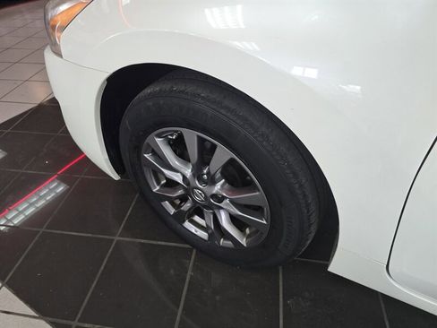 Used 2015 Nissan Altima 2.5 S w/ Special Edition Package FWD image 27