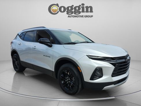 Used 2021 Chevrolet Blazer LT w/ Midnight/Sport Edition image 7