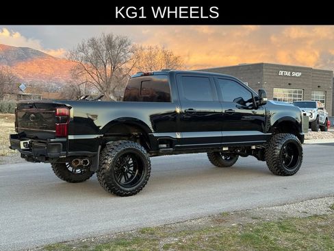 Used 2023 Ford F250 Lariat w/ Chrome Package AWD/4WD image 9