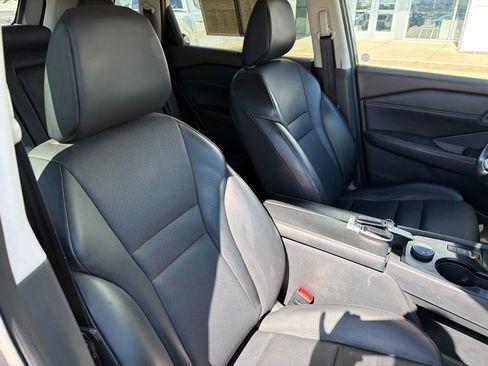 Used 2023 Nissan Rogue SV w/ SV Premium B Package AWD/4WD image 28