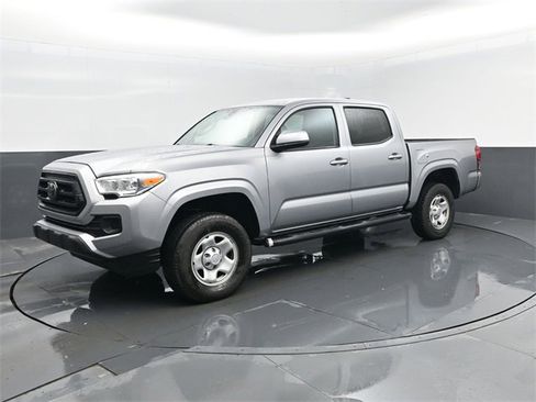 Used 2021 Toyota Tacoma SR image 1