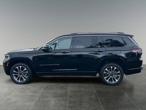 Used 2021 Jeep Grand Cherokee L Overland w/ Luxury Tech Group IV image 4