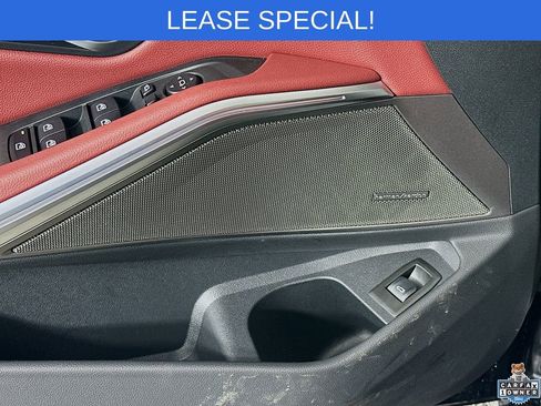 Used 2025 BMW 330i xDrive Sedan w/ Premium Package image 25