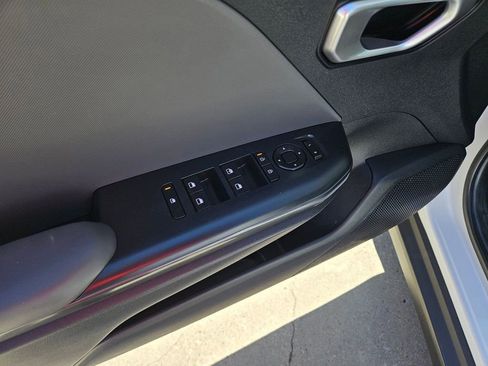 Used 2025 Kia K4 LXS FWD image 15