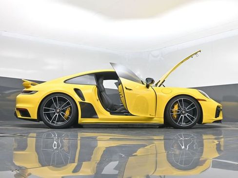 Used 2022 Porsche 911 Turbo S w/ 911 Turbo Sportdesign Package AWD/4WD image 7