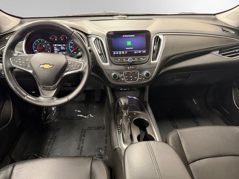 Used 2021 Chevrolet Malibu LT w/ Leather Package FWD image 10