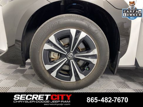 Used 2023 Toyota bZ4X XLE w/ Weather Package AWD/4WD image 9