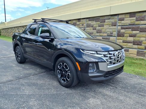 Used 2022 Hyundai Santa Cruz SEL Premium AWD/4WD image 2