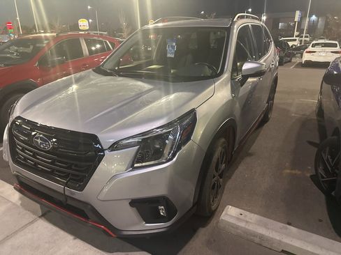 Used 2023 Subaru Forester Sport image 2