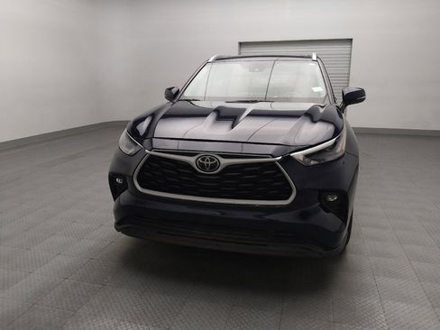 Used 2022 Toyota Highlander XLE image 15