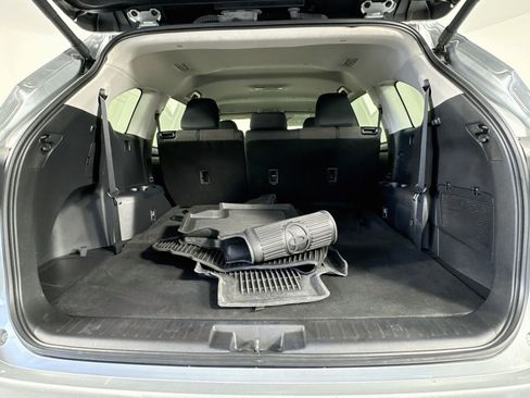 Certified 2024 Toyota Highlander LE AWD/4WD image 25