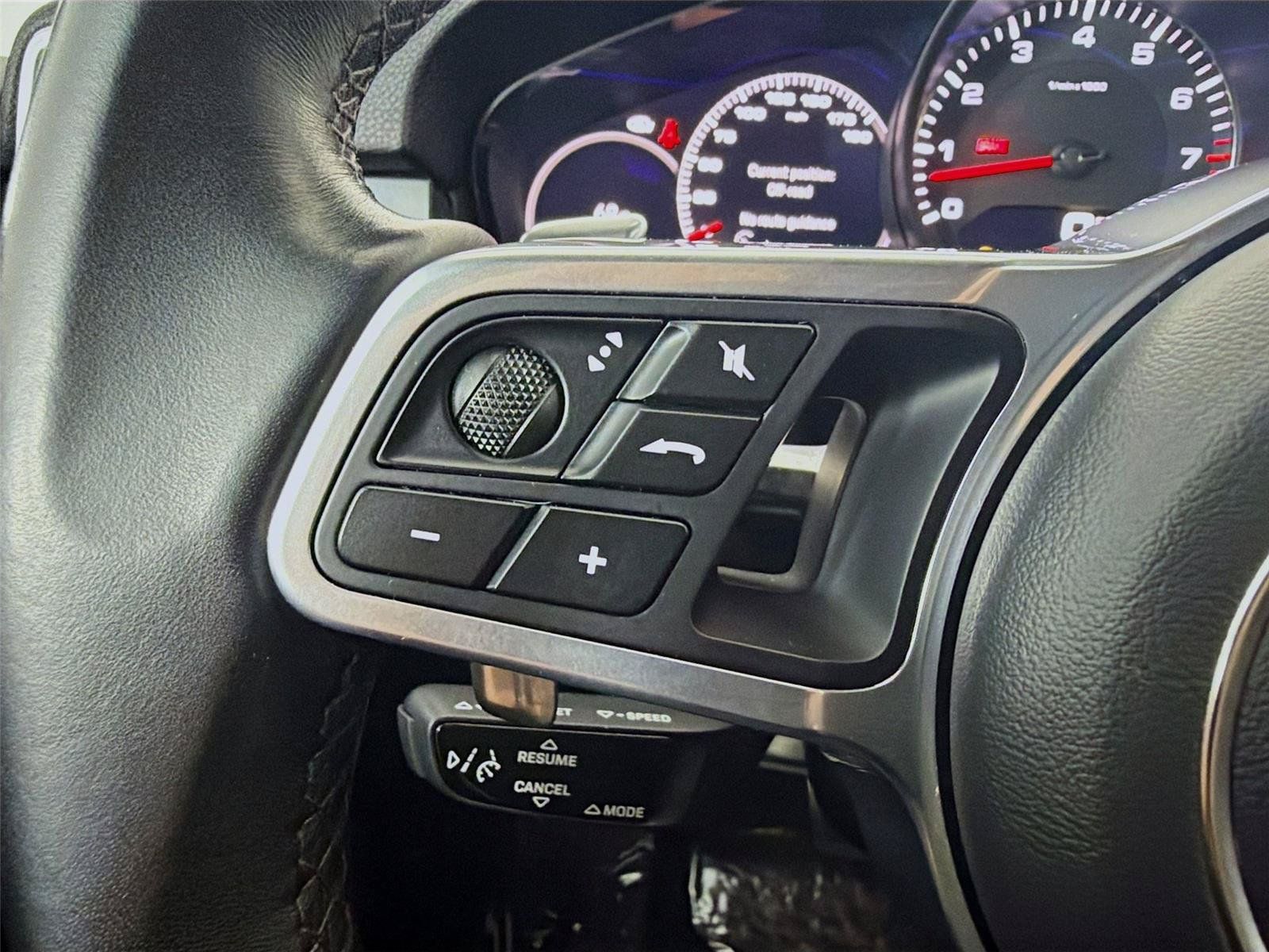 Certified 2023 Porsche Cayenne S AWD/4WD image 13