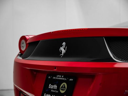 Used 2015 Ferrari 458 Italia Coupe RWD image 20