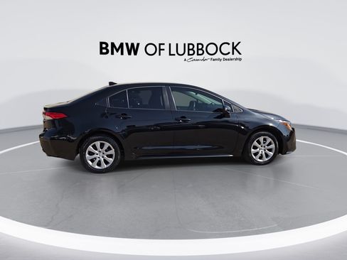 Used 2022 Toyota Corolla LE FWD image 9