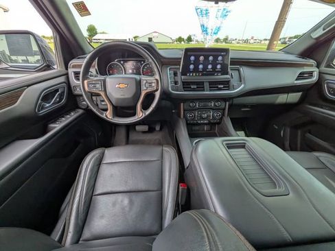 Used 2021 Chevrolet Tahoe High Country w/ Premium Package AWD/4WD image 12