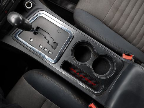Used 2013 Dodge Challenger SXT RWD image 34