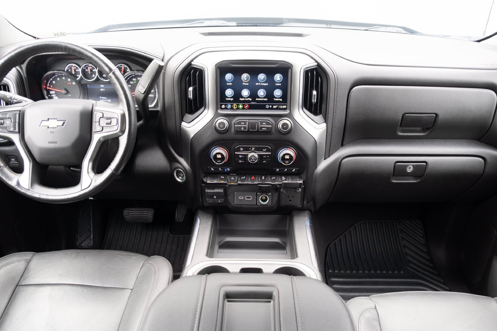 Used 2021 Chevrolet Silverado 1500 LTZ w/ Z71 Off-Road Package AWD/4WD image 21
