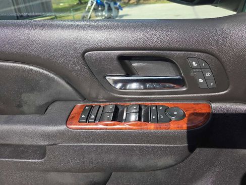 Used 2012 GMC Yukon XL SLT w/ SLT-2 Equipment Package image 38