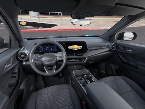 New 2026 Chevrolet Equinox LT w/ Safety and Technology Package image 15