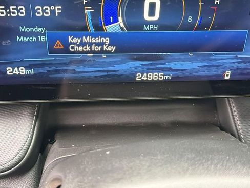 Used 2025 Chevrolet Equinox LT image 12