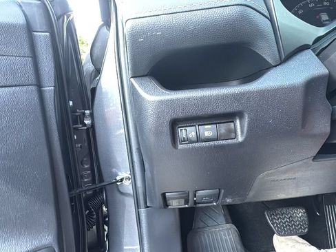 Used 2025 Toyota RAV4 LE AWD/4WD image 12