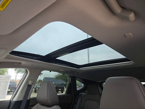 New 2026 Nissan Murano Platinum image 10