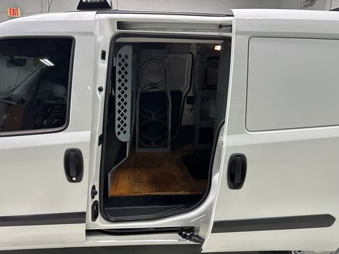 Used 2021 RAM ProMaster City Tradesman image 15