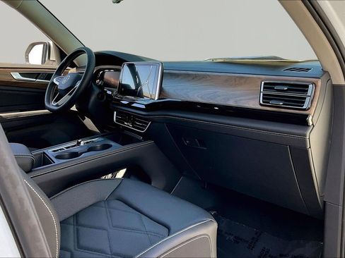 New 2026 Volkswagen Atlas SE image 27