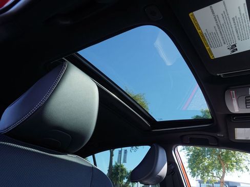 Used 2025 Toyota Camry SE image 13