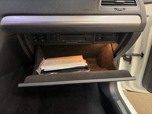 Used 2016 Volkswagen e-Golf SEL Premium image 35