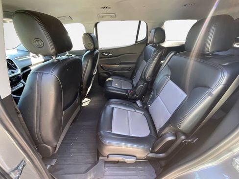 Used 2021 GMC Acadia SLE w/ Driver Convenience Package FWD image 24
