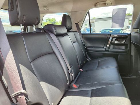 Used 2019 Toyota 4Runner TRD Off-Road Premium AWD/4WD image 15