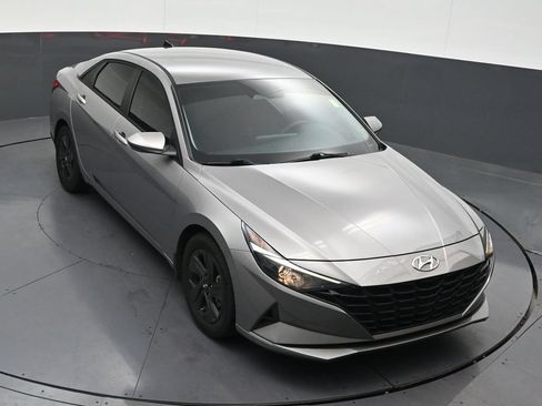 Used 2023 Hyundai Elantra Blue FWD image 21