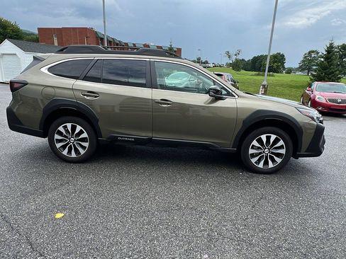 Used 2024 Subaru Outback Limited AWD/4WD image 3