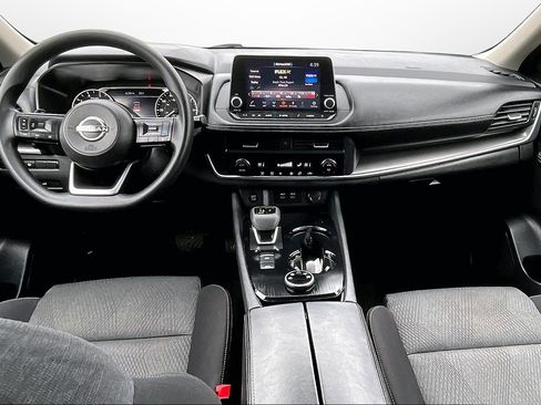 Used 2024 Nissan Rogue SV image 14