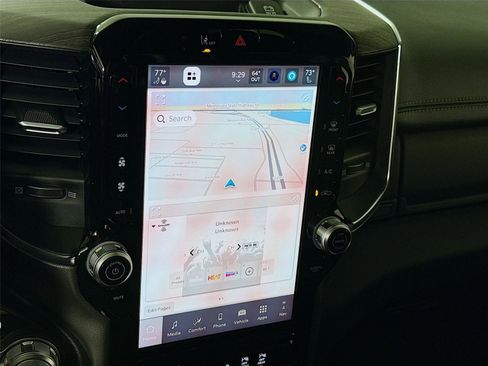 New 2026 RAM 1500 Laramie AWD/4WD image 10