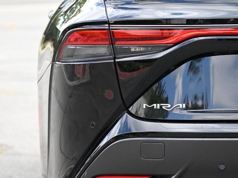 Used 2024 Toyota Mirai w/ Advanced Technology Package RWD image 10