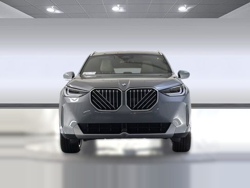 Used 2026 BMW X3 xDrive30i w/ Convenience Package AWD/4WD image 5
