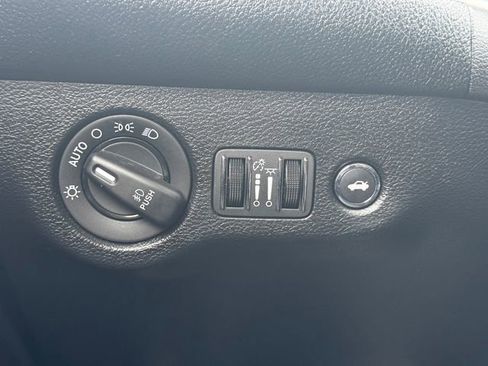 Certified 2019 Dodge Challenger SXT w/ Driver Convenience Group RWD image 22