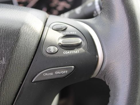 Used 2018 Nissan Pathfinder SL w/ SL Premium Package FWD image 27