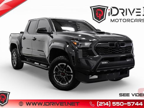 Used 2024 Toyota Tacoma TRD Sport image 1