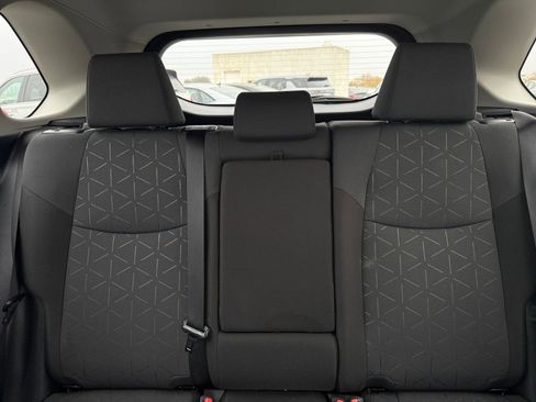 Used 2025 Toyota RAV4 XLE image 38