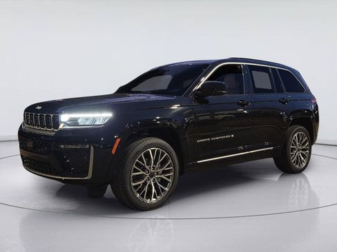 New 2027 Jeep Grand Cherokee Summit w/ Adv Protech Group IV AWD/4WD image 1
