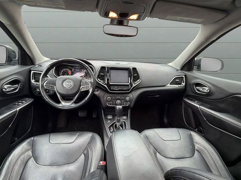 Used 2020 Jeep Cherokee Limited image 9