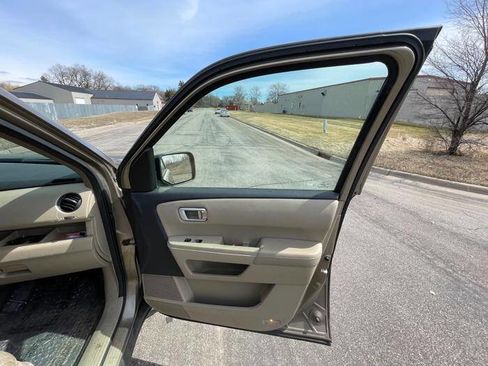 Used 2010 Honda Pilot EX-L image 32