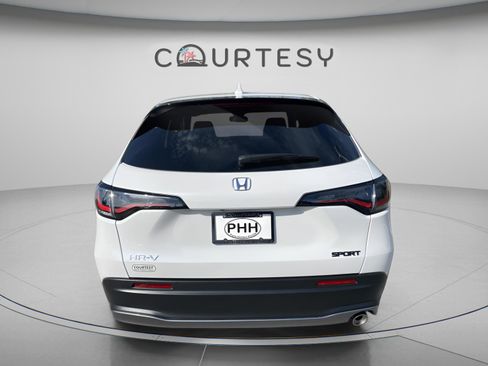 Certified 2024 Honda HR-V Sport image 6