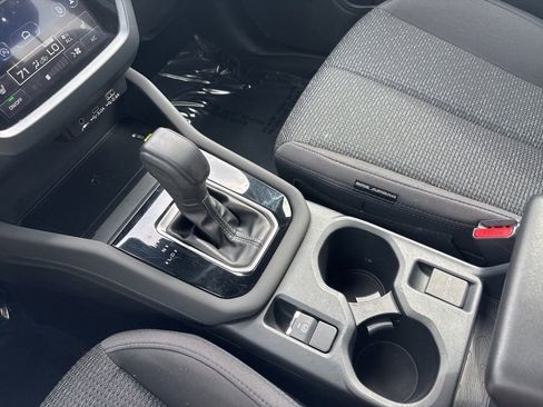 Certified 2025 Subaru Forester Premium AWD/4WD image 17