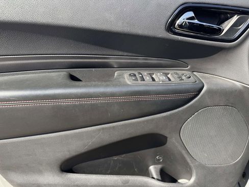 Used 2023 Dodge Durango GT image 15