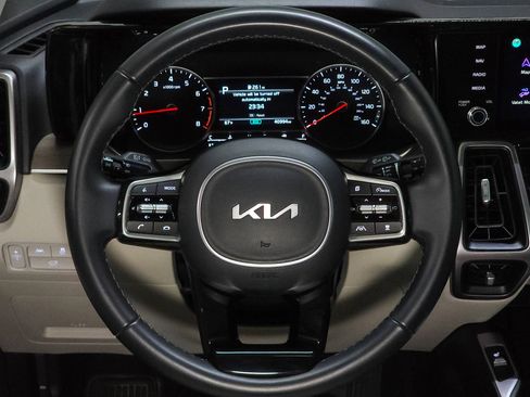 Used 2023 Kia Sorento X-Line EX image 22