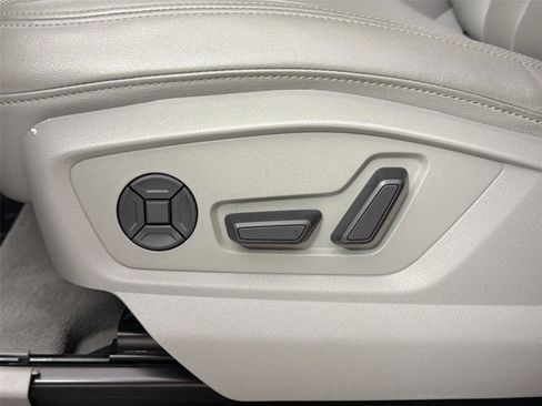 Used 2021 Audi Q7 3.0T Premium Plus w/ Executive Package image 19